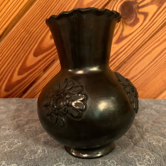 Dona Rosa Pottery - Picture 2 of 12